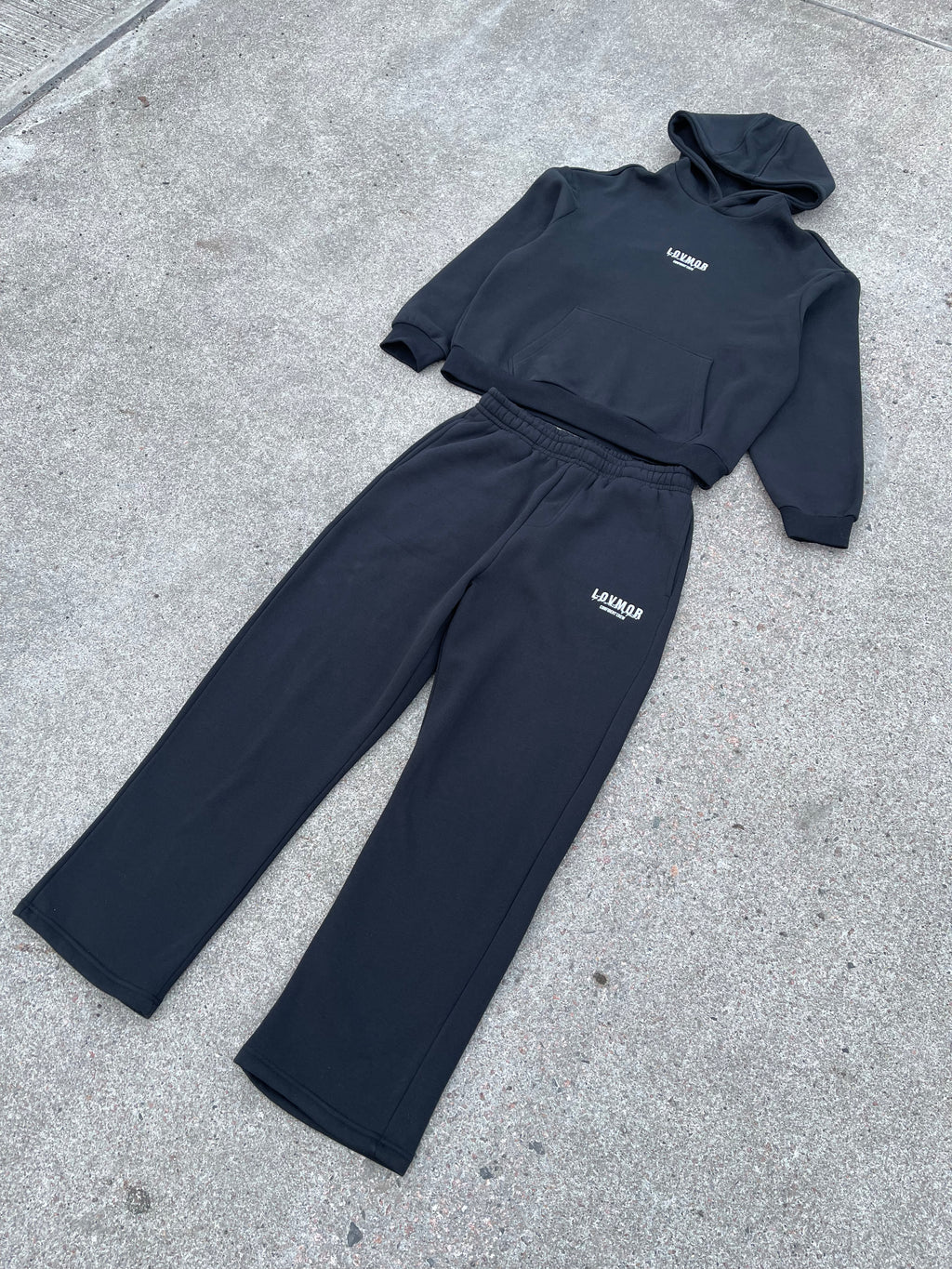 CONFIDENT CREW HOOD-TRACKI BLACK
