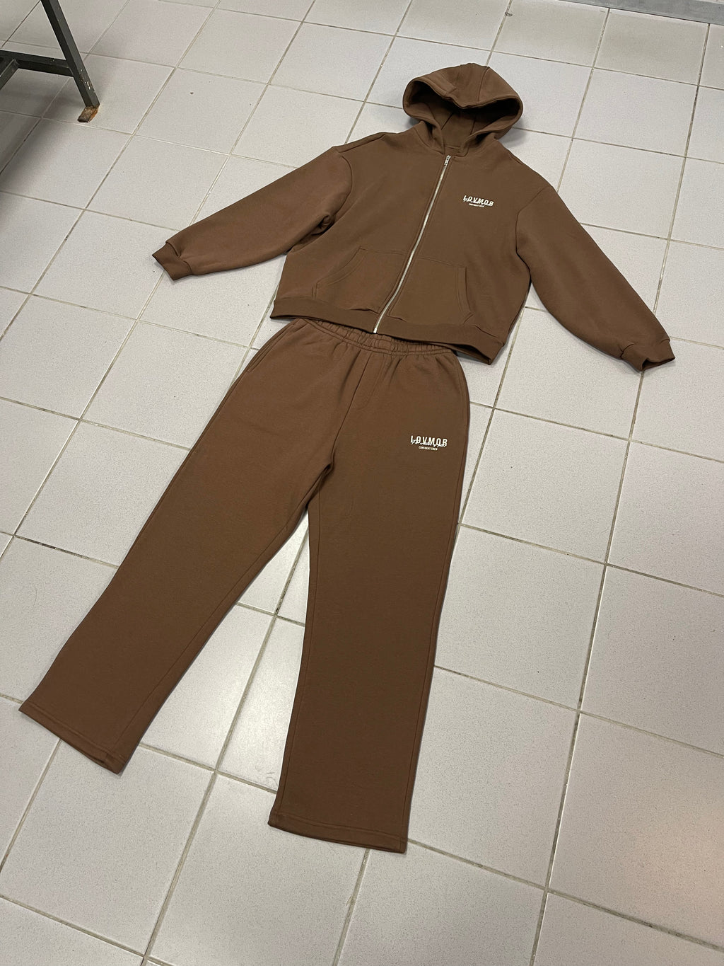 CONFIDENT CREW RICH BROWN